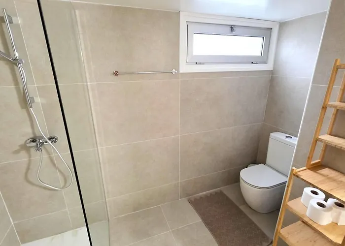 Steps To - Modern With 1gb Wi-fi Apartament Larnaca