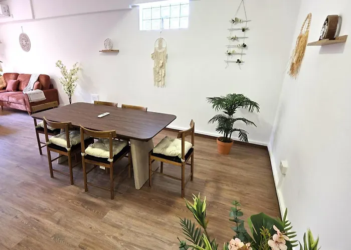 Steps To - Modern With 1gb Wi-fi Larnaca