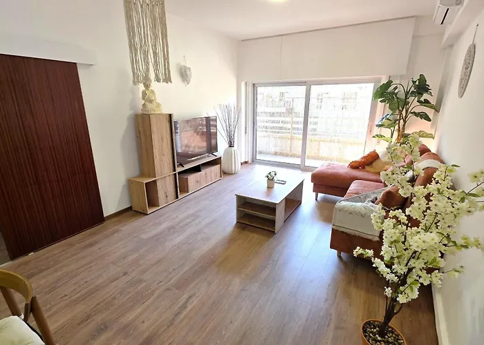 Steps To - Modern With 1gb Wi-fi Apartament