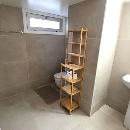 Apartment Steps To - Modern With 1gb Wi-fi Larnaca