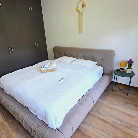 Steps To - Modern With 1gb Wi-fi