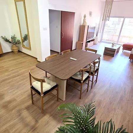 Steps To - Modern With 1gb Wi-fi דירה *