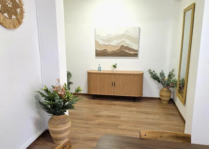 Apartment Steps To - Modern With 1gb Wi-fi