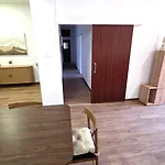 Steps To - Modern With 1gb Wi-fi Appartement *